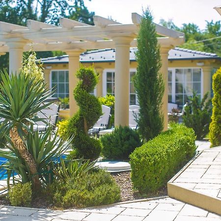 Luxury-Villas ショプロン エクステリア 写真