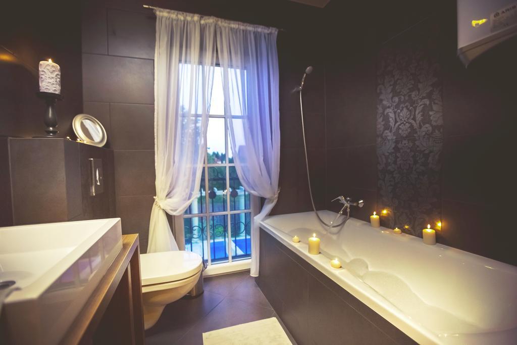 Luxury-Villas ショプロン エクステリア 写真