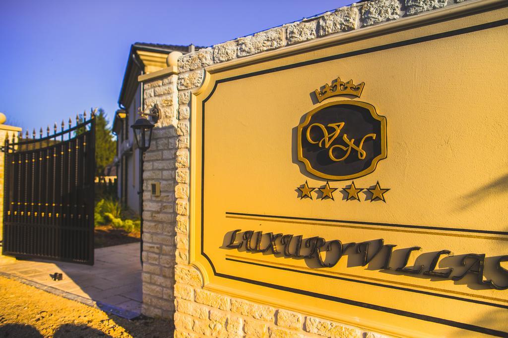 Luxury-Villas ショプロン エクステリア 写真