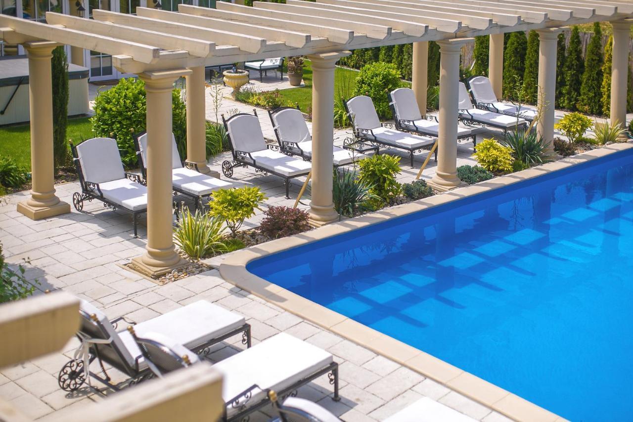 Luxury-Villas ショプロン エクステリア 写真