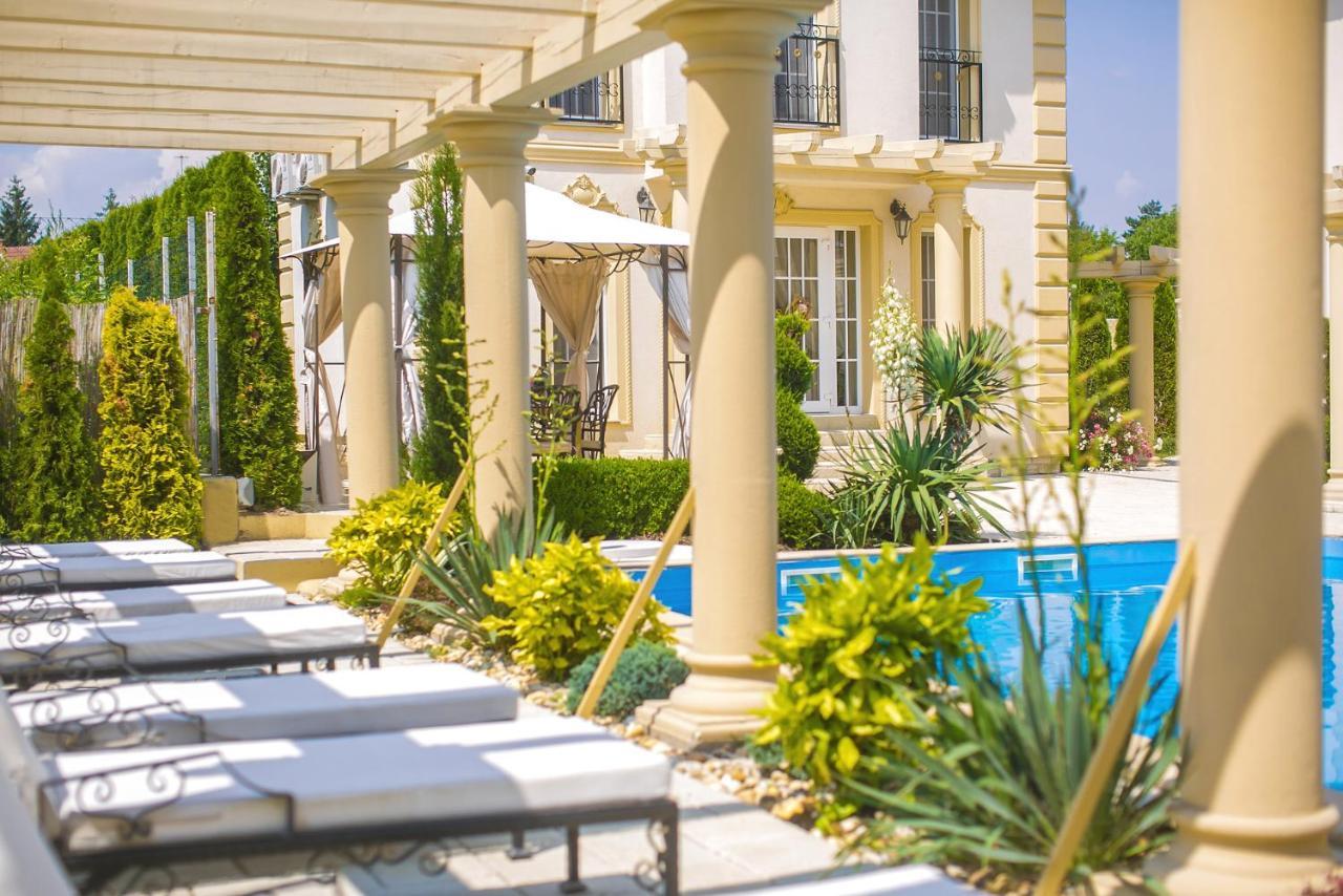Luxury-Villas ショプロン エクステリア 写真