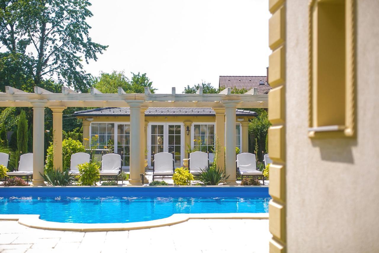 Luxury-Villas ショプロン エクステリア 写真