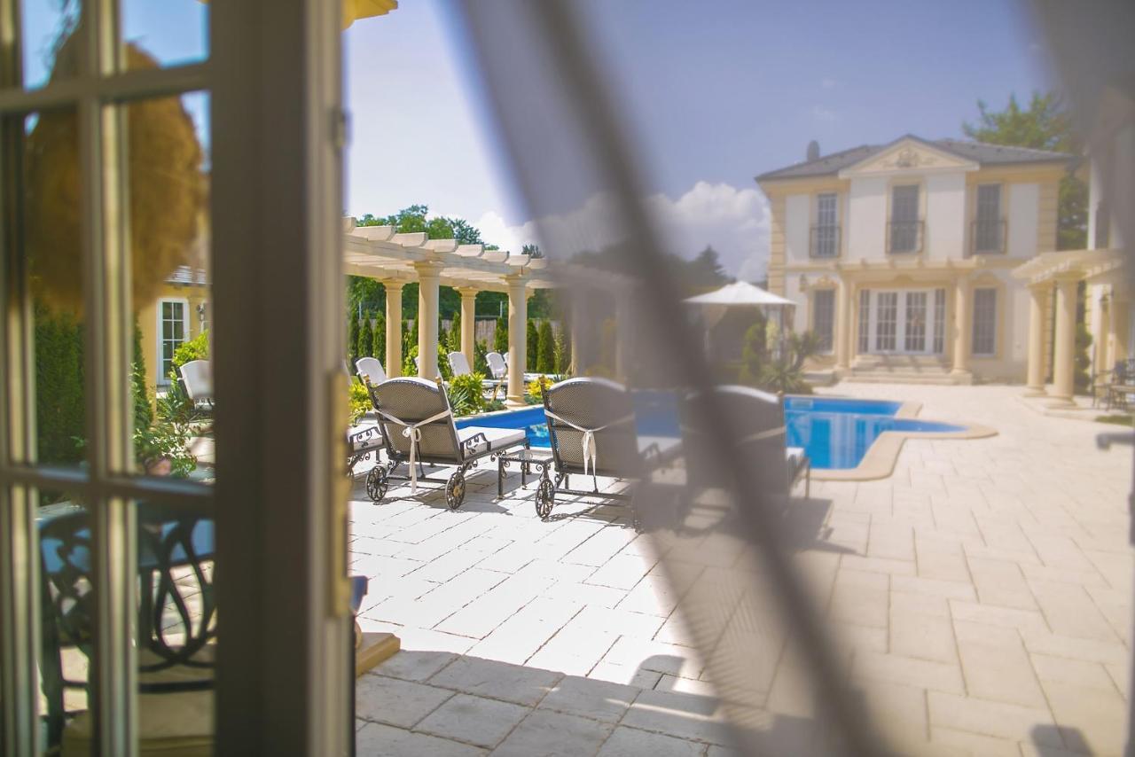 Luxury-Villas ショプロン エクステリア 写真