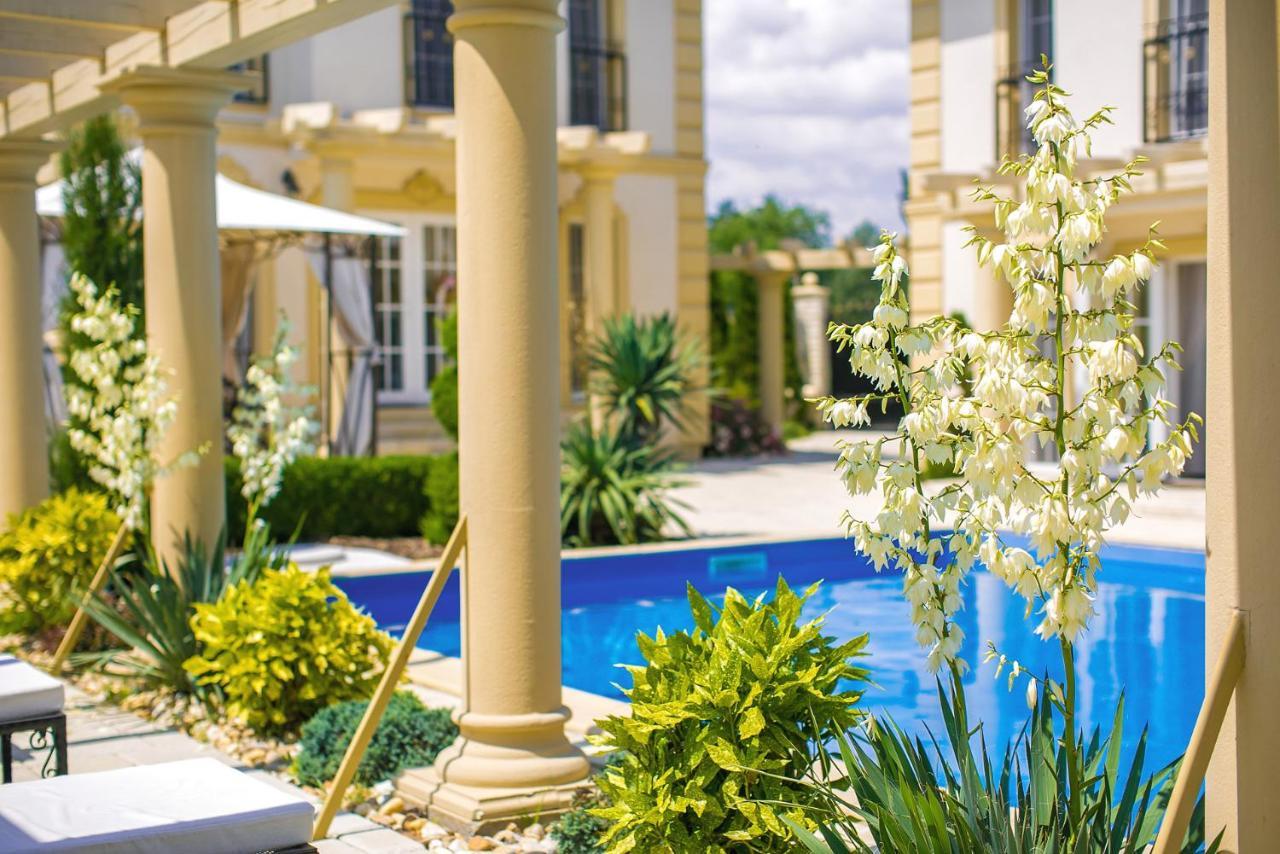 Luxury-Villas ショプロン エクステリア 写真